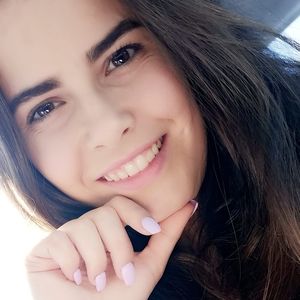 Meet your Posher, Nicole